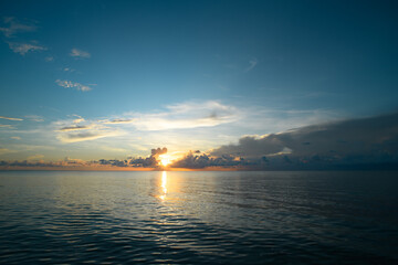 我国实行对外开放的根本目的是