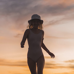 我国实行对外开放的根本目的是