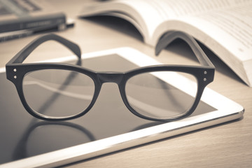 新机皇遭吐槽 三星GALAXY SIII另类解析